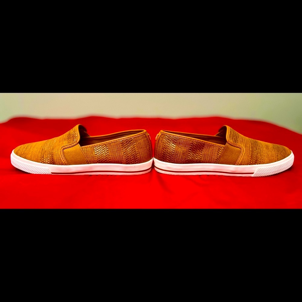 Ralph Lauren Jinny Woven Slip-On Sneaker - Gently Used - Sz 7